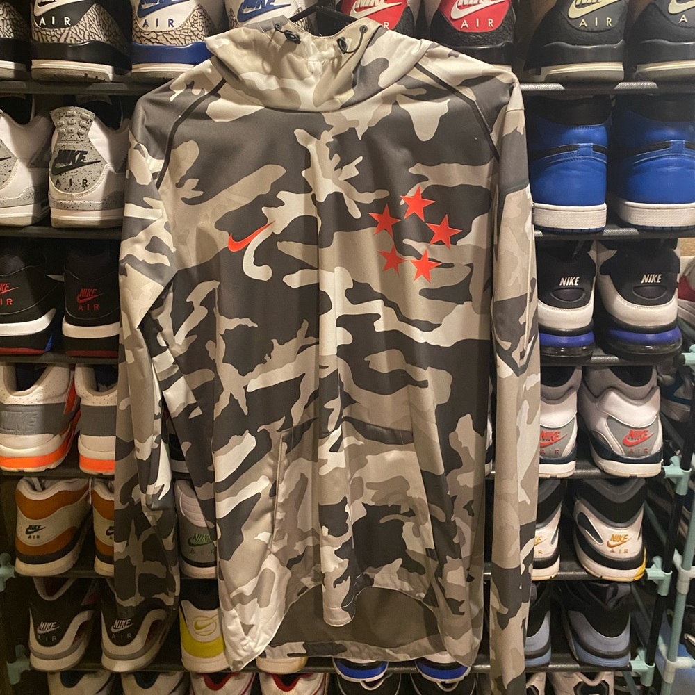 Nike 5 star field general fly rush.